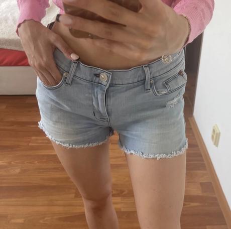 Rifľové kraťasy, 36