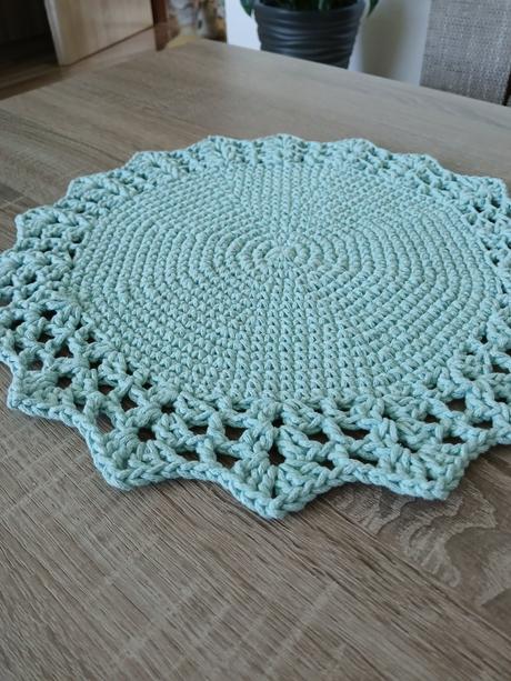 Hačkovaný obrus na stôl, 