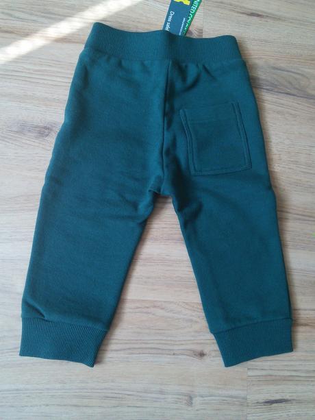 Tepláčky , benetton,80