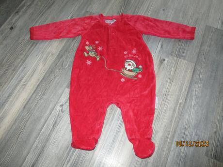 Vianočný overal, 68
