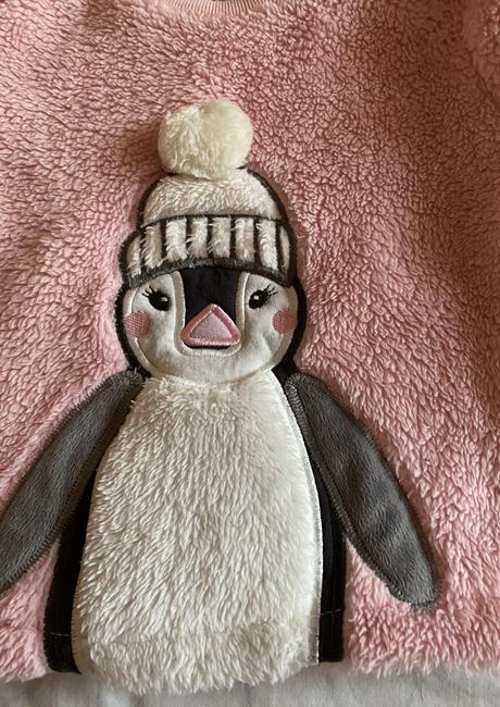 Teplá mäkká mikina s aplikáciou v. 86, f&f,86