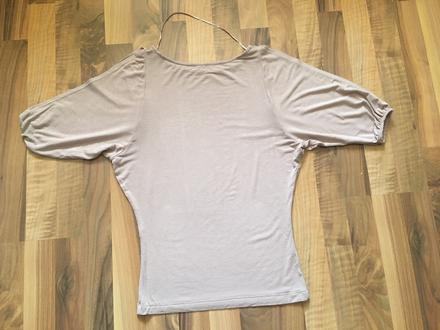 Zaujímavé tričko, xs