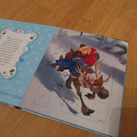 Ľadové kráľovstvo - veľká kniha s puzzle,
