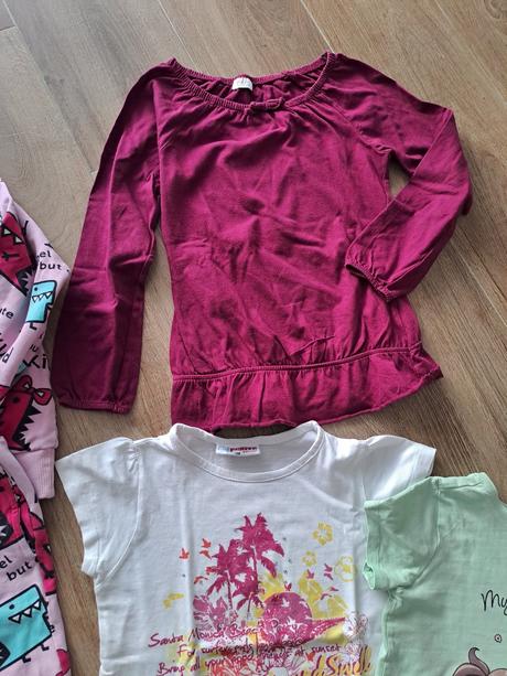 Dievčenský balík 128, 122–134