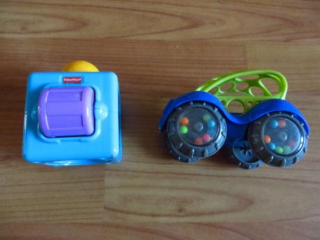 Prvé hračky - kocka, autíčko na úchop,