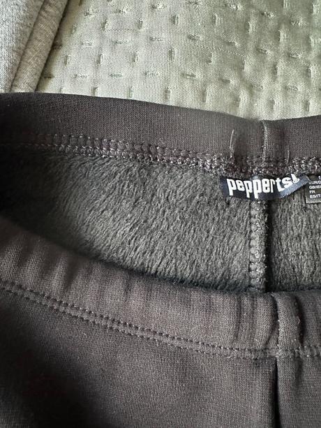 Tričká, legíny,šaty, mikiny - mix oblečenia, 140–152