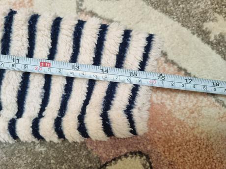 B2090 hrubá chlpatka, next,104