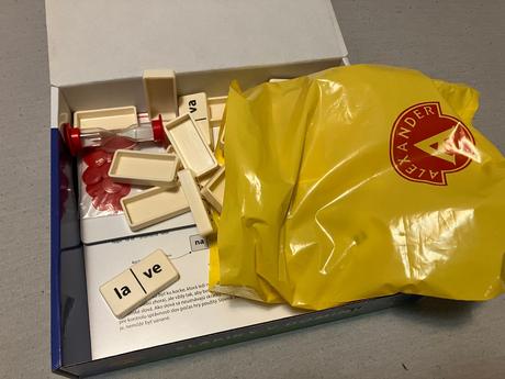 Hra - slabiky v domine, alexander, 