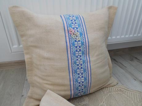Vankúše z ľanového plátna , obrus starodávny, 