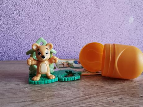 Veľkonočná kinder hračka macko,