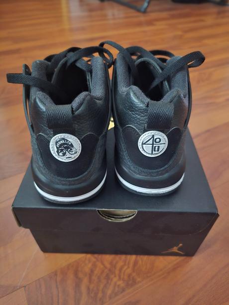 Tenisky jordan, air jordan,38