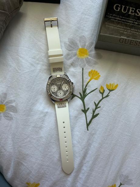 Guess hodinky, guess