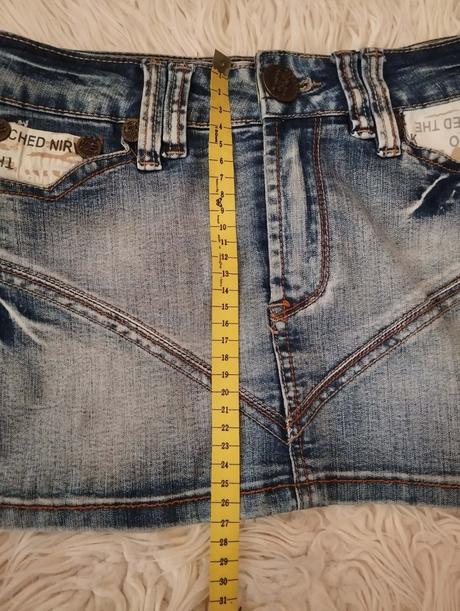 Dámska rifľová mini sukňa, s