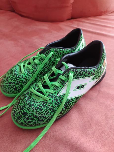 Kopačky (futbalové halovky), lotto,32