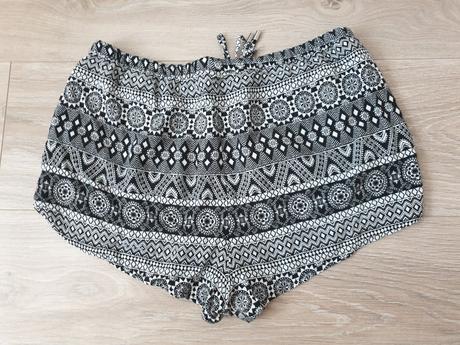Šortky, h&m,38