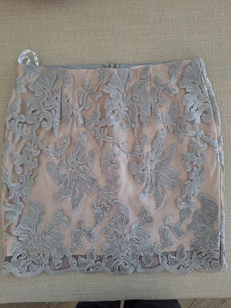 Elegantná sukňa missguided, 40