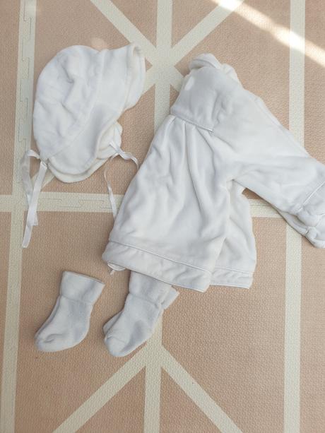 Kabátik na krstiny a iné, 62