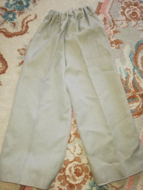 Spolocenske nohavice, 110