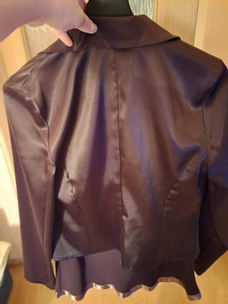 Dámsky kostým 38, 38