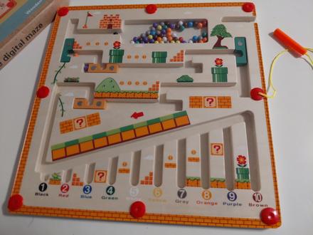 Magneticke bludisko montesori, 