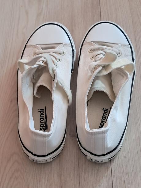 Tenisky v.35, sprandi,35