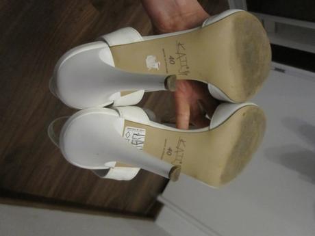 Kozene biele sandale, 40