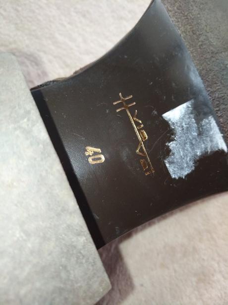 Kožené čižmy, 39