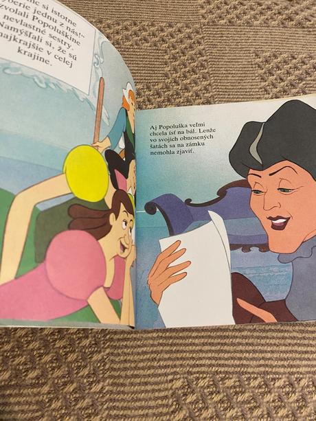 Stará retro mini knižka walt disney popoluška 1992, 