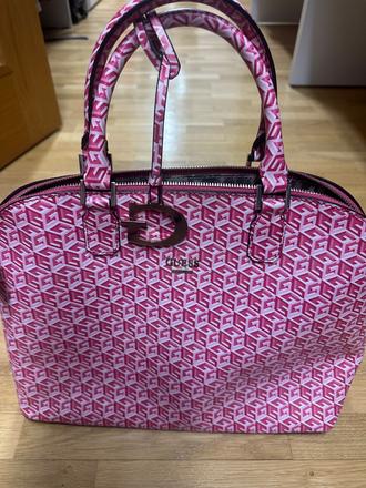 Kabelka guess, guess