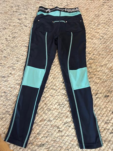 Jazdecké oblečenie, 134