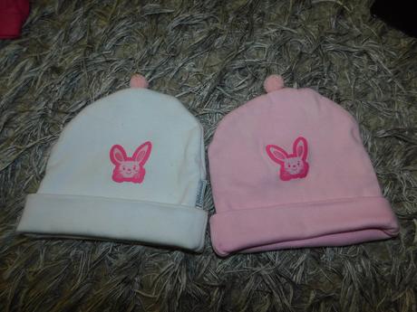 2x čiapka 62-68, 68