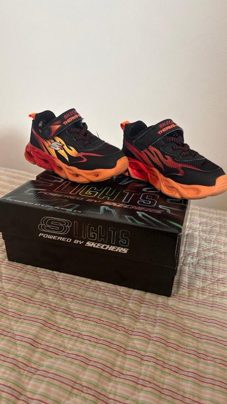 Skechers lights veľ. 30, skechers,30