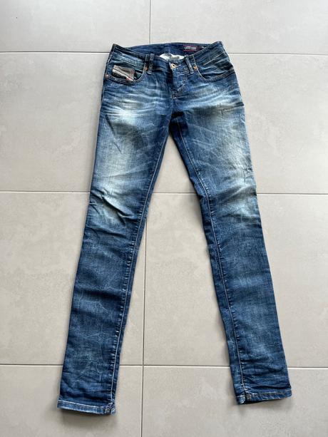 Džeginy diesel, diesel,26