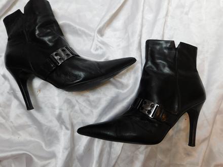 Barratts kožene kotnikove čižmy, 40