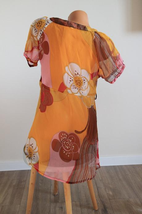 Farebná kvietkovaná tunika, m/l, m