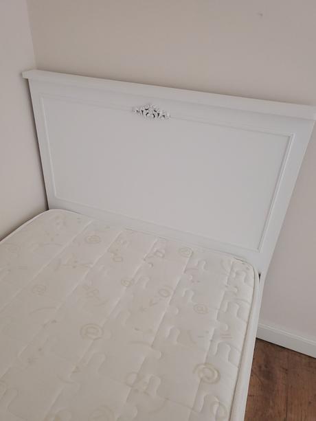 Posteľ, šírka (cm): 95,dĺžka (cm): 200