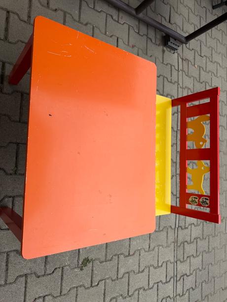 Detsky stol s lavicou,