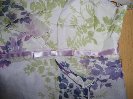 Farebny kvetovany top, 38