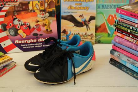 Kopačky nike + kniha, nike,31