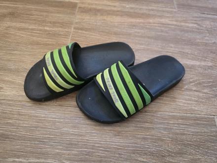 Šlapky č.34, 34