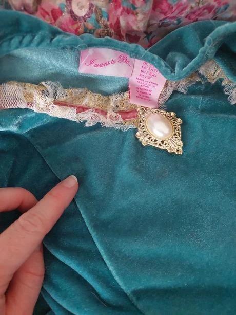 Princezná mária antoinetta luxusné šaty veľ.128, 