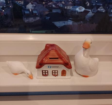 Keramika húsky a domček,