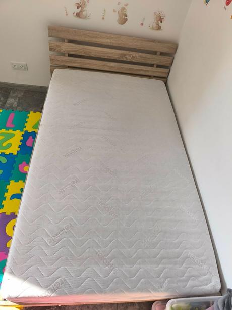 Posteľ  120x200, šírka (cm): 120,dĺžka (cm): 200