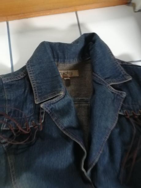 Riflovy kabát so strapcami, 40