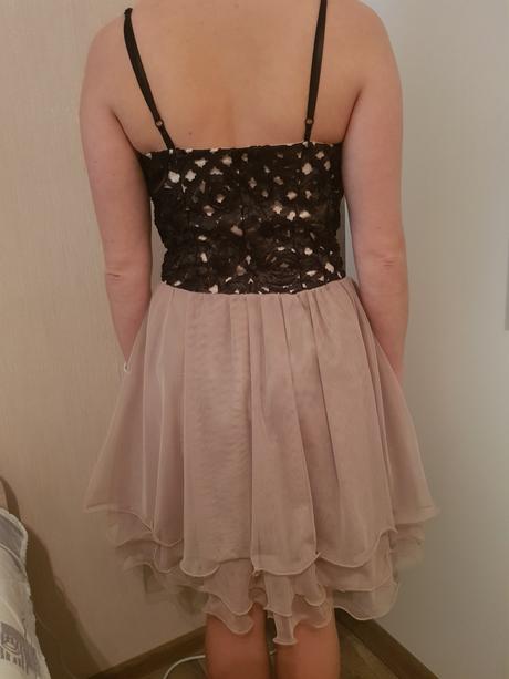 Krátke spoločenské šaty veľkosť s, s