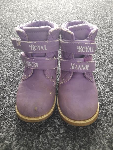 Topánky na jeseň a jar, 26