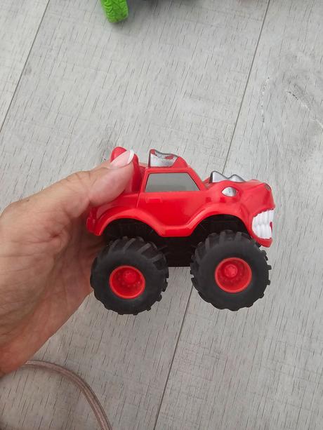 Monstertruck hracka,