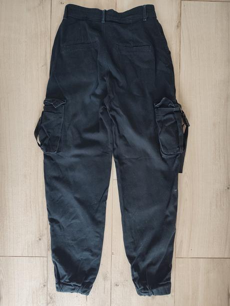 Čierne kapsãče, xs