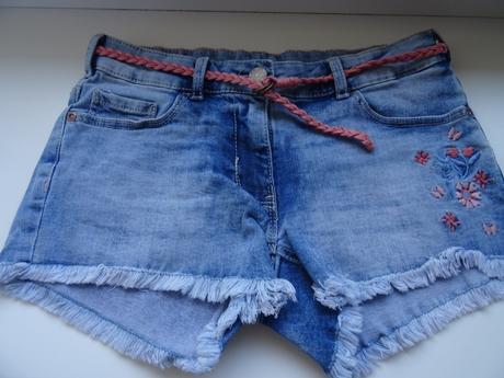 Rifľové kraťasky s opaskom, c&a,140