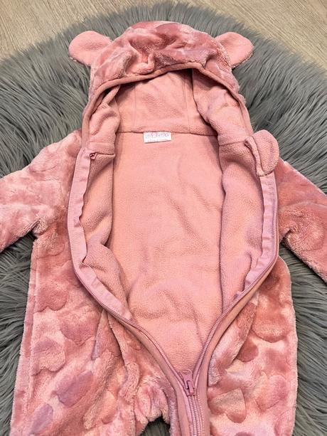 Dievčenský zimný overal so srdiečkami (62), 62